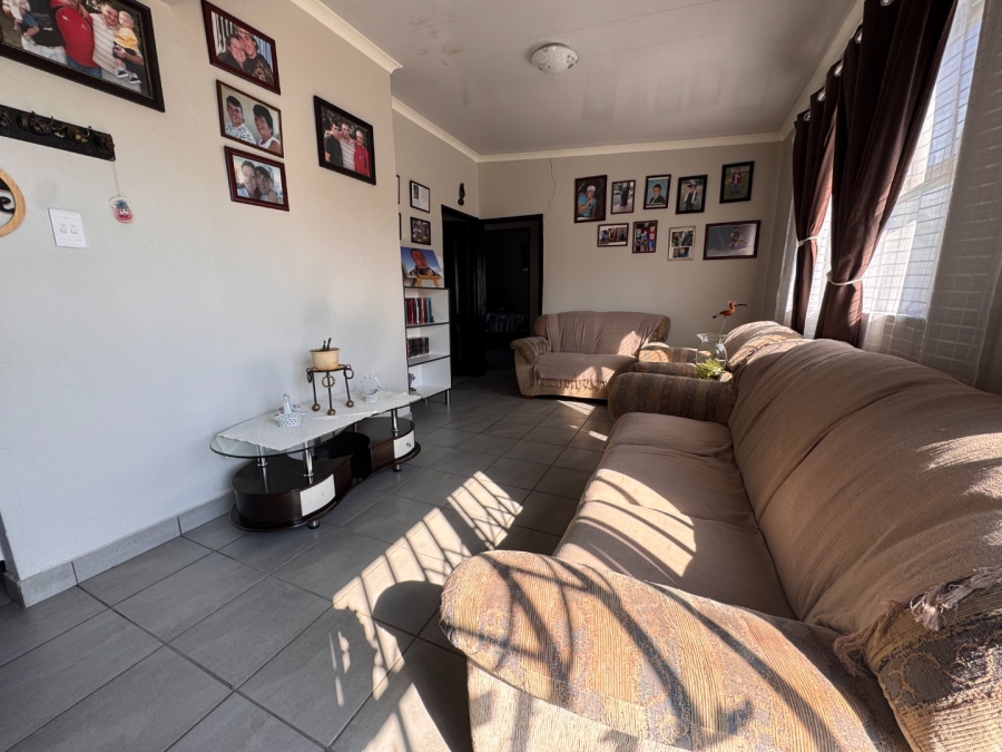 7 Bedroom Property for Sale in Deneysville Free State